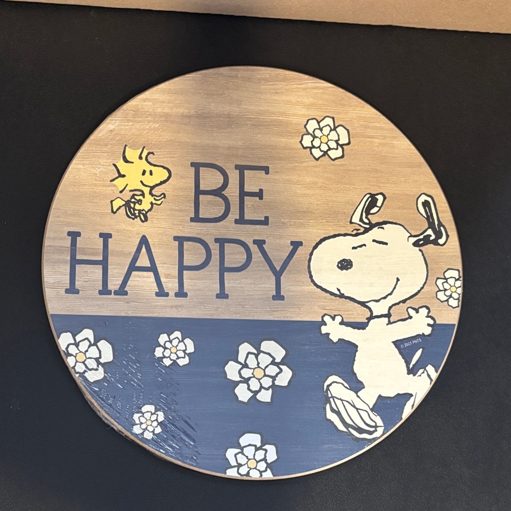 NWT Snoopy 'Be Happy' Wall Decor